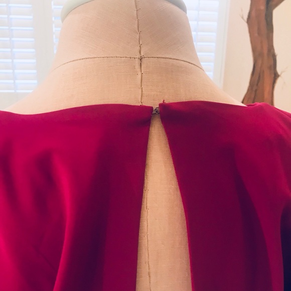 Pookie and Sebastian open back dress - Picture 4 of 6